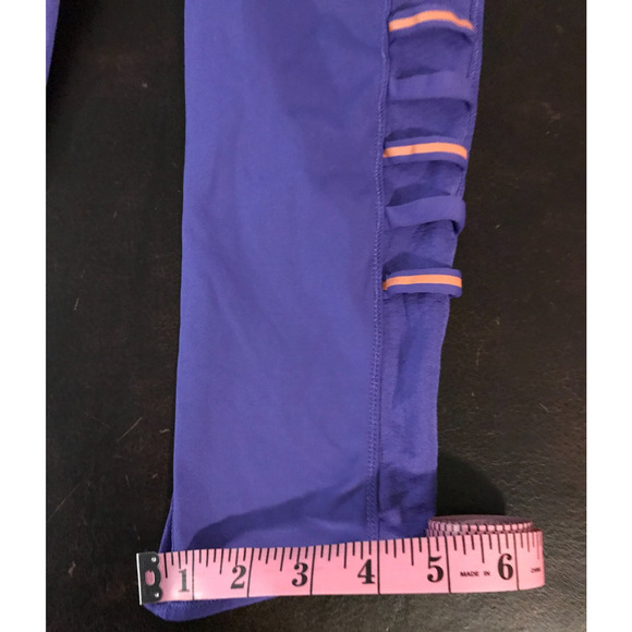 Lululemon Breezy Crop Iris Flower Reflective Leggings - Size 4 - Picture 10 of 13